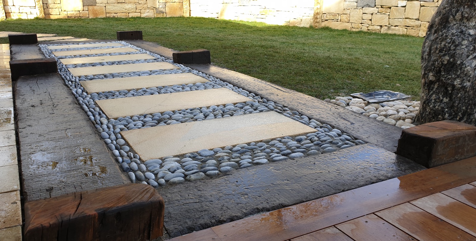 AHŞAP TAVERS YOL BORDÜR